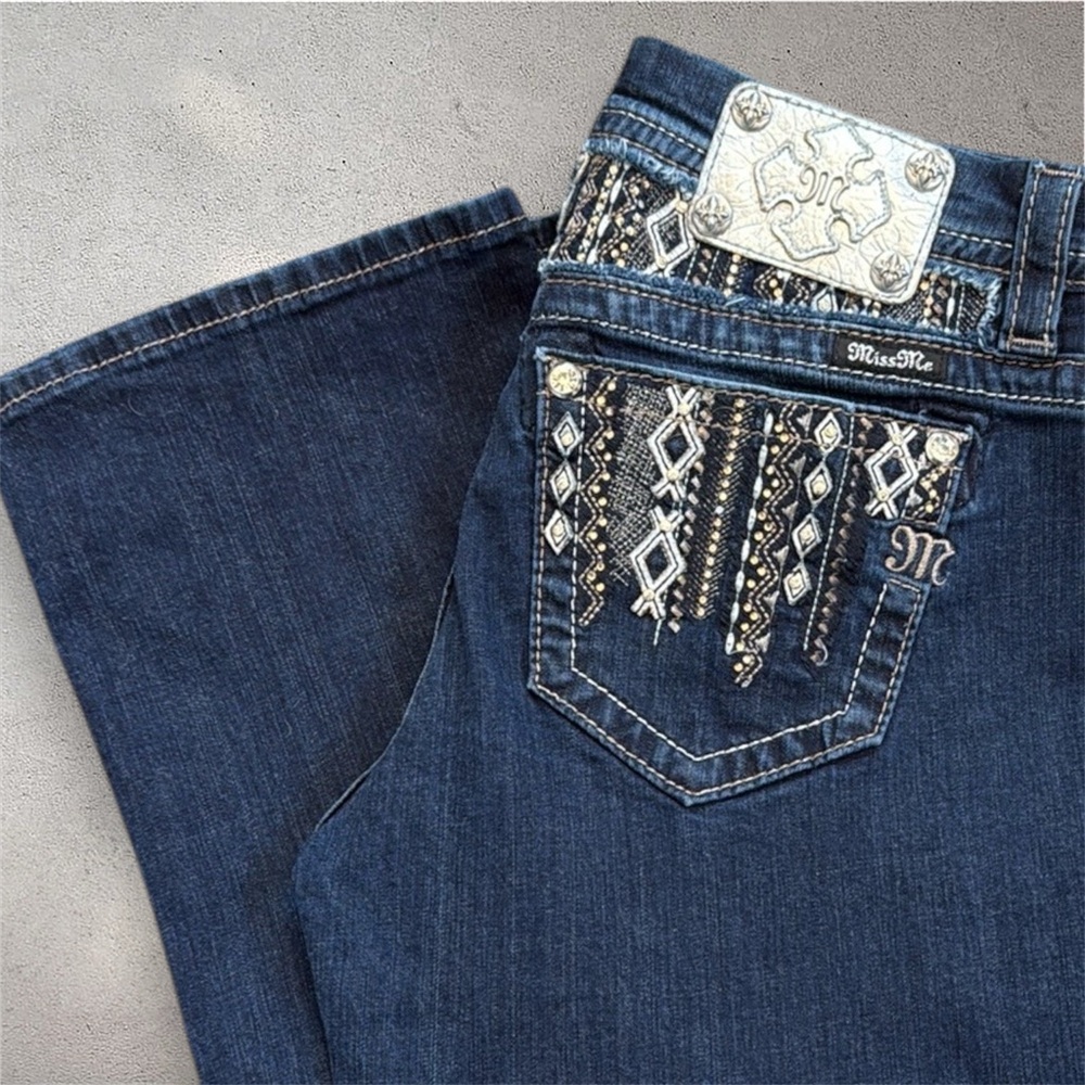Miss Me Mid Rise Easy Boot Curvy Fit Jeans